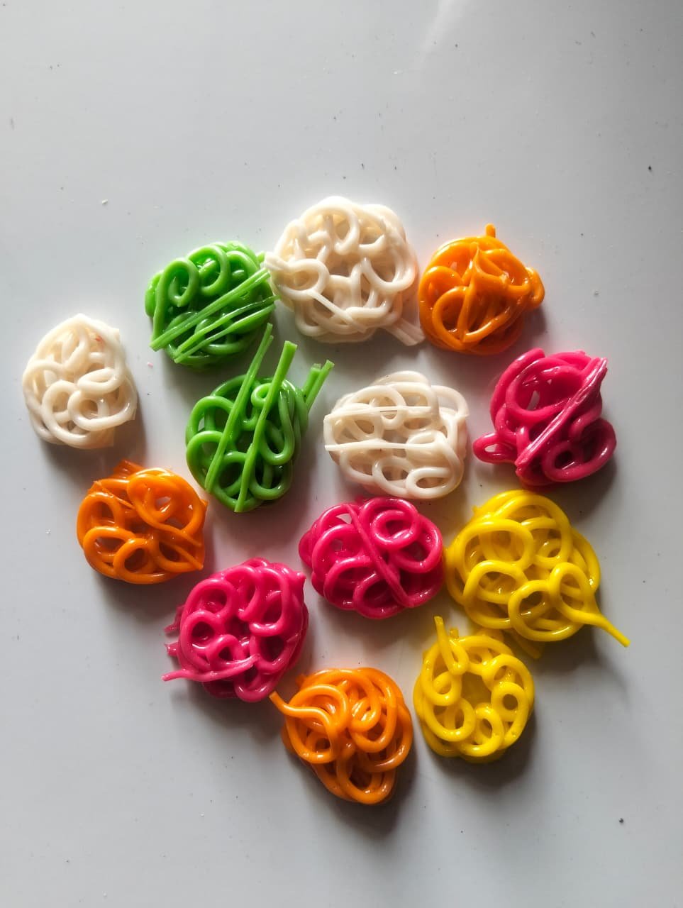Kerupuk Mawar mini warna